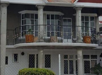Casa · 3 Recámaras · 3 Estacionamientos · Casa $3,900,000 con Salón de Eventos y Accesoria. Zacatecas 14, Ampliación Buenavista 2da. Sección