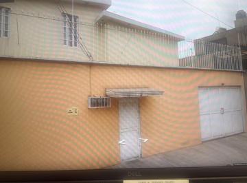 Casa de 4 habitaciones, Ecatepec de Morelos · Casa de 170 m² con 4 Recámaras en Venta en Viveros de Xalostoc