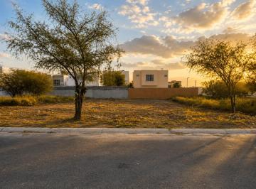 Terreno / Lote , Apodaca · Terreno Residencial en Av Principal.