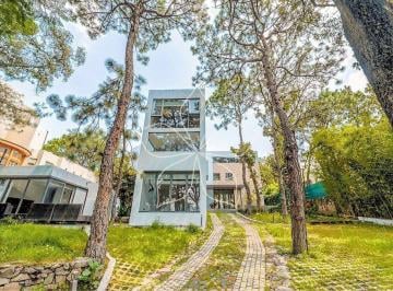 Casa de 5 habitaciones, Zapopan · Residencia en Renta, Pinar de La Venta, Zapopan, Jal.