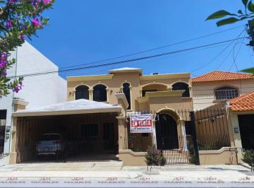 Casa de 4 habitaciones, Monterrey · Casa en Venta en Lagos del Bosque Monterrey