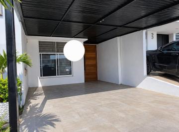 Casa en condominio de 3 habitaciones, San Pedro Tlaquepaque · Casa en Condominio Privado con Seguridad 24/7