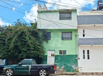 Casa de 3 habitaciones, Zacatecas · Casa Para Remodelar en Venta en La Col. Lázaro Cárdenas, Zacatecas.