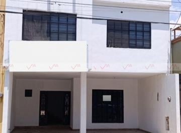 Casa · 112m² · 3 Recámaras · 2 Estacionamientos · Casa en Renta en Fuentes de Anahuac