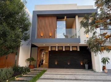 eef44f61c5a9e98177de0aa0e0c181322d7d069b4c76779f6b313490c862df4f · Casa en Venta en Punto Sur Este