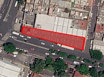 Local comercial , Iztapalapa · Local en Esquina 940 m² / a Pie de Calle / 3 Frentes