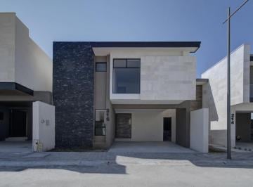 Casa · 190m² · 4 Recámaras · 4 Estacionamientos · Casa en Renta Privanzas del Campestre