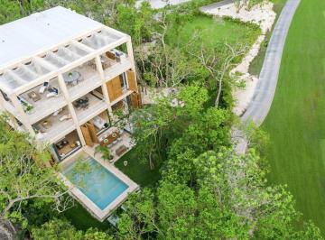 Casa · 591m² · 4 Recámaras · Casa Frente Al Campo de Golf en Venta Corasol Playa del Carmen