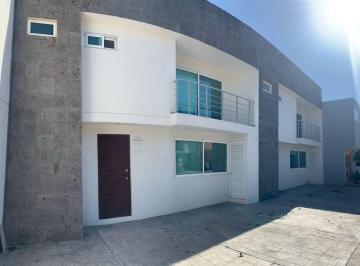 Casa de 3 habitaciones, León · Casa Amueblada en Renta Residencial Natura Cerca de Punto Verde y Centro Max Leon, Gto.
