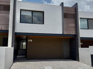 Casa de 3 habitaciones, El Marqués · Casa en Renta en Zizänä Zakia | 179 m² | 3 Recámaras con Baño Completo