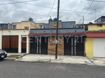Casa · 86m² · 3 Recámaras · 2 Estacionamientos · Casa en Renta en Colonia Cumbria, Cuautitlán Izcalli, Estado de México.