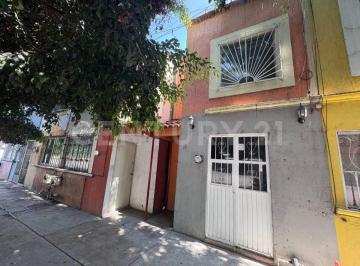 Casa · 56m² · 3 Recámaras · 1 Estacionamiento · Renta de Casa en Residencial Las Fuentes