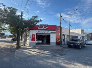 Casa de 2 habitaciones, Saltillo · Oportunidad Para Inversión. Se Vende Esquina con 3 Negocios