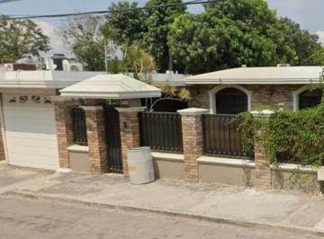 Casa en Venta de 3 habitaciones Petrolera · Hermosa Casa de Recuperación Bancaria en Petrolera, Tampico.