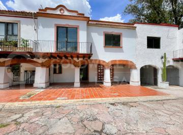 Casa de 3 habitaciones, Atizapán de Zaragoza · Casa en Renta en Arboledas, Ubicada en Privada Cerrada