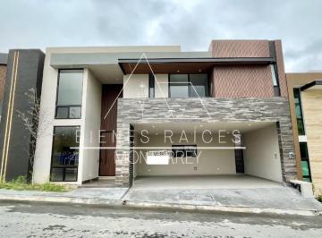 Casa · 303m² · 4 Recámaras · 3 Estacionamientos · Casa en Venta en Bosques de Las Misiones