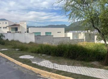 Terreno / Lote · 388m² · Terreno en Venta en Bosques de Valle Alto Plano y en Esquina