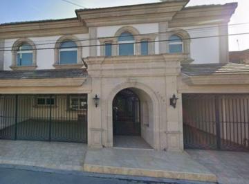 Casa de 5 habitaciones, San Nicolás de los Garza · Casa en Venta en 18 de Diciembre, Nuevo León.