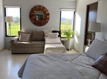 Casa · 200m² · 3 Recámaras · 2 Estacionamientos · Casa - Fraccionamiento Rancho Santa Mónica