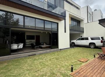 Casa · 320m² · 3 Recámaras · Casa en Renta en Metepec, San Salvador Tizatlalli.