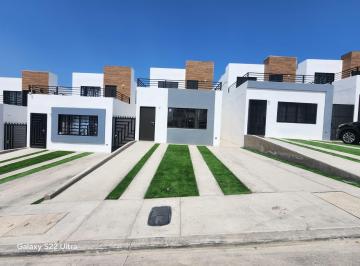 Casa · 130m² · 3 Recámaras · 2 Estacionamientos · Residencial Andalucia, Dentro de Fraccionamiento Casa Grande, Florido Tijuana