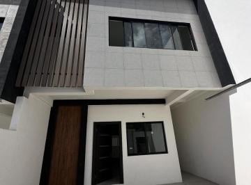 Casa · 118m² · 3 Recámaras · 2 Estacionamientos · Casa en Venta en Pinos, Residencial Pino Real