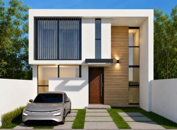 Casa de 3 habitaciones, Coatepec · Casa en Venta en El Grande, Coatepec | Recamara en Planta Baja, 3 Baños Completos y 2 Cocheras