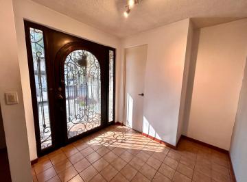 Casa · 150m² · 3 Recámaras · 2 Estacionamientos · Casa en Renta del Paseo Residencial, Monterrey, Nuevo León.