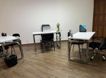 Oficina , Zapopan · Amplia Oficina Privada con Vista Al Jardín