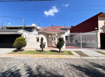 Casa en condominio · 280m² · 4 Recámaras · 2 Estacionamientos · Rancho La Virgen - Venta