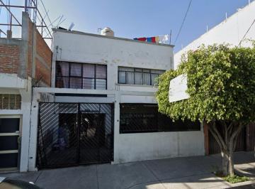 Casa de 2 habitaciones, Venustiano Carranza · - Remate Bancario - Casa en Venustiano Carranza