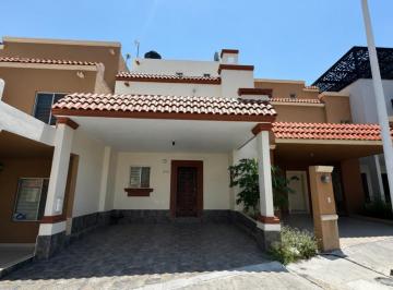 1 · Casa Amueblada en Renta en El Seminario, San Pedro Garza García.