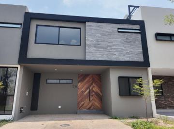 Casa · 190m² · 3 Recámaras - Cuéllar Inmobiliaria · Casa de Venta en Coto Altanza, Solares Zapopan Jal