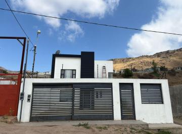 Casa · 280m² · 3 Recámaras · 3 Estacionamientos · Casa Ejido Matamoros