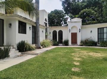 Casa · 260m² · 3 Recámaras · 4 Estacionamientos · Casa en Fraccionamiento en Las Quintas Cuernavaca - Maz - 2771 - Fr