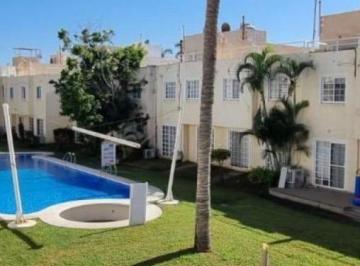 Casa en Venta de 3 habitaciones Fraccionamiento Puente del Mar · Fraccionamiento "Puente de Mar"
