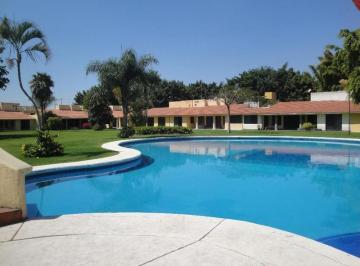 Casa en condominio · 392m² · 3 Recámaras · 2 Estacionamientos · Casa en Venta en un Nivel en Real Hacienda San José, Zona de Sumiya, Jiutepec, Morelos