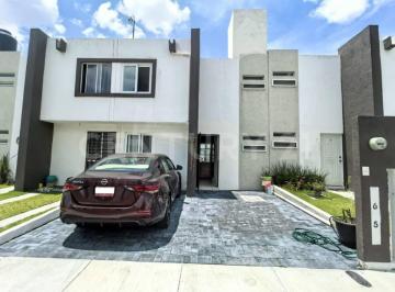 Casa en condominio · 90m² · 3 Recámaras · 2 Estacionamientos · Casa en Renta en Fraccionamiento Real del Marqués