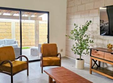 Casa en condominio · 380m² · 4 Recámaras · 3 Estacionamientos · Casa en Condominio - Club de Golf Desarrollo Las Ventanas
