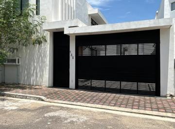 Casa · 3 Recámaras · 2 Estacionamientos · Casa en Renta Fraccionamiento Costa de Oro