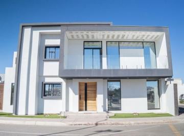 Casa de 4 habitaciones, Mexicali · En Venta - Residencial Adara II