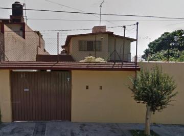 Casa de 5 habitaciones, Cuautla · Casa de 1210 m² con 5 Recámaras en Venta en Cuautla, Morelos
