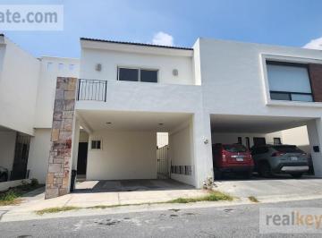 Casa · 170m² · 3 Recámaras · 2 Estacionamientos · Casa en Renta en Rincón de Las Huertas Santa Catarina