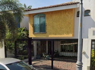 Casa de 3 habitaciones, Puerto Vallarta · Río Potomac, Fraccionamiento Fluvial, Puerto Vallarta 170 m²