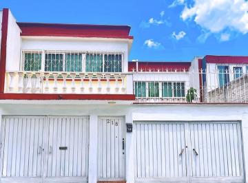 N/A · Casa en Venta en Fracc. Jacarandas