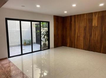 Casa de 4 habitaciones, Cuauhtémoc · Casa en Venta de 119 m Cuadrados de Terreno en La Calle de Tula en La Colonia Condesa