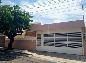 Casa · 3 Recámaras · 2 Estacionamientos · Casa en Renta Fraccionamiento Virginia
