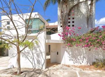 Casa en Venta de 6 habitaciones Fraccionamiento Montebello · Ventade Casa en Calle 14 #393 Mza 277 Secc 26, Montebello, Merida, Yucatan C. P.97113