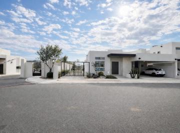 Casa de 3 habitaciones, Hermosillo · Casa en Venta en La Mirada Residencial