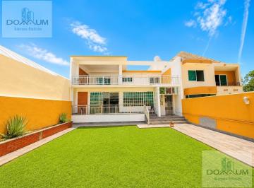 Casa · 310m² · 3 Recámaras · 2 Estacionamientos · Casa en Venta en Jardines de Mocambo 3 Recámaras y Amplias Habitaciones